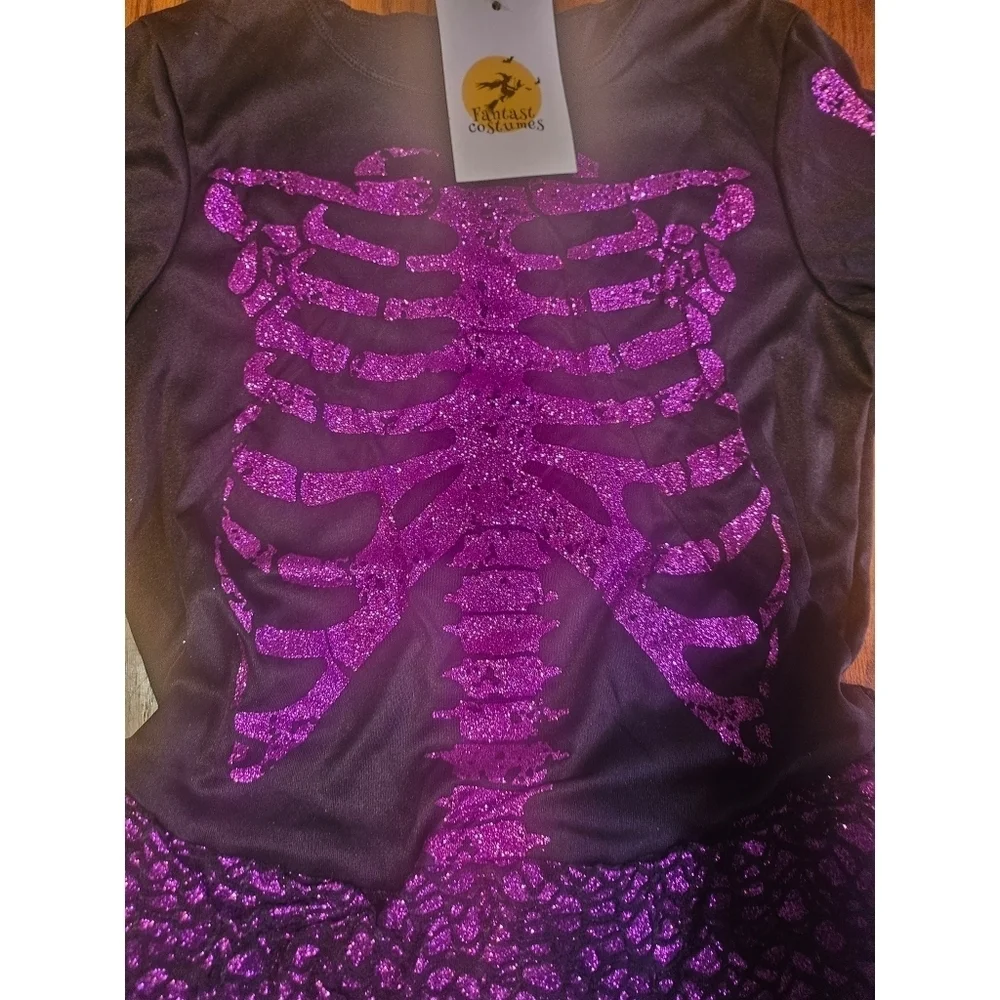 Fantas Costumes includes black